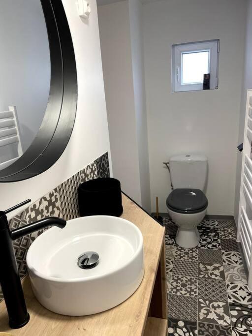 Bel Appartement Sur Cour Plein Centre Ville Et Parking Moulins  Dış mekan fotoğraf