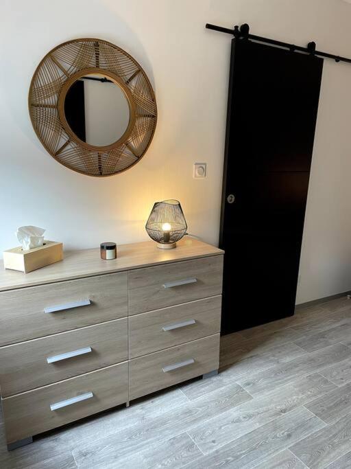 Bel Appartement Sur Cour Plein Centre Ville Et Parking Moulins  Dış mekan fotoğraf